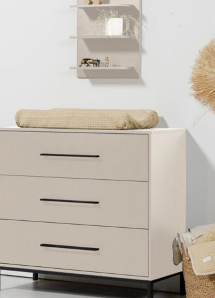 Low Cabinet + Safety Rail